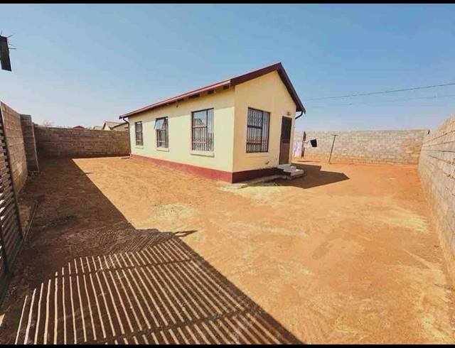 3 BEDROOM HOUSE FOR SALE IN BRAM FISCHERVILLE